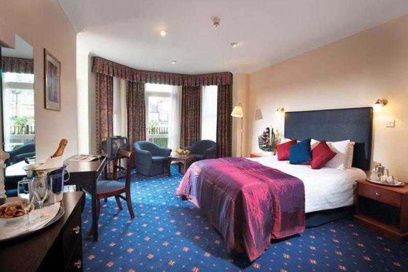 Connaught Lodge Bournemouth Exteriör bild